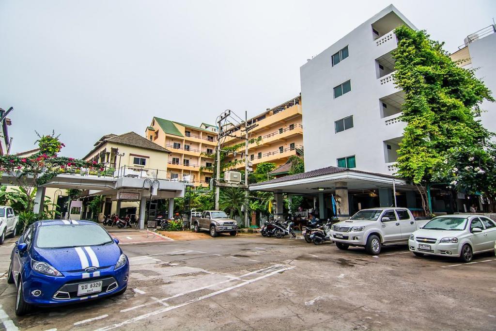 สุทัศน์คอร์ท 2 Hotel Pattaya ภายนอก รูปภาพ