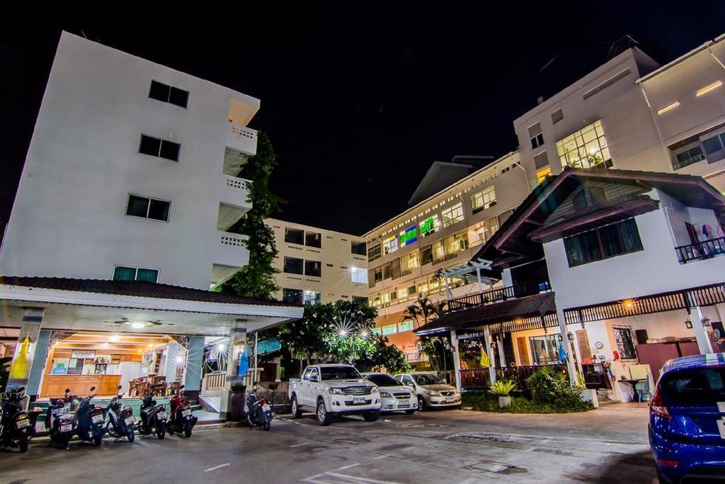 สุทัศน์คอร์ท 2 Hotel Pattaya ภายนอก รูปภาพ