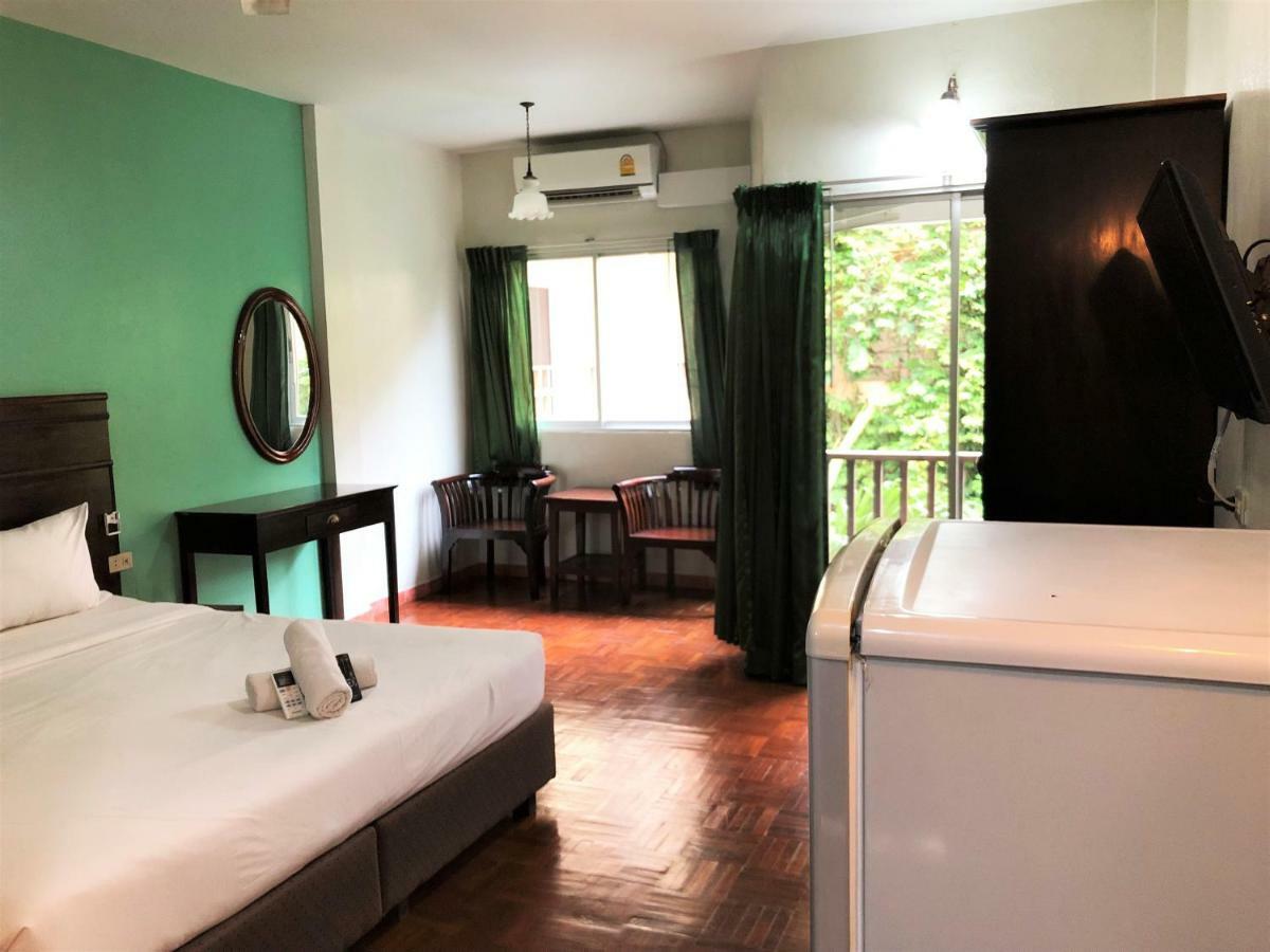สุทัศน์คอร์ท 2 Hotel Pattaya ภายนอก รูปภาพ