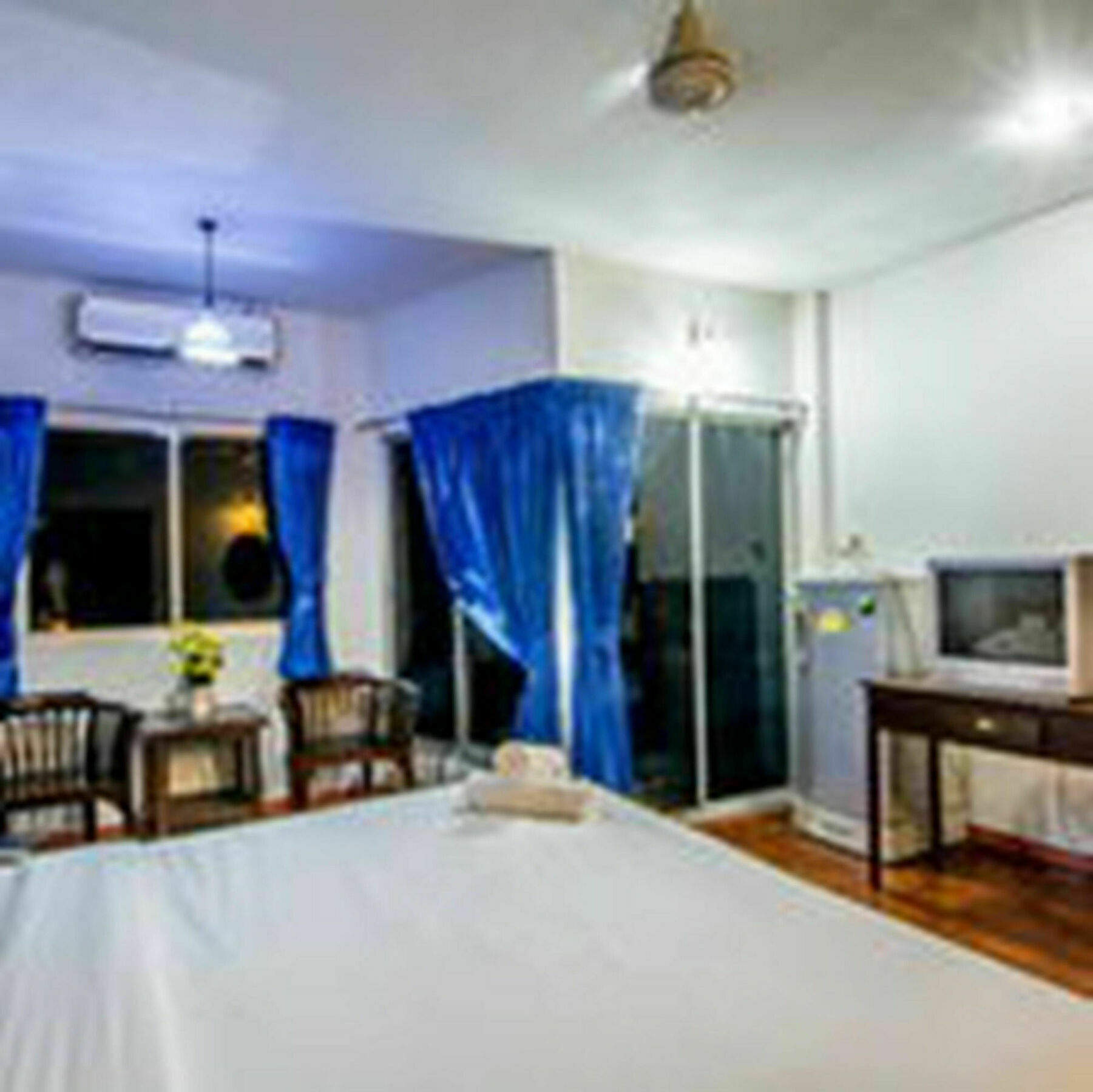 สุทัศน์คอร์ท 2 Hotel Pattaya ภายนอก รูปภาพ