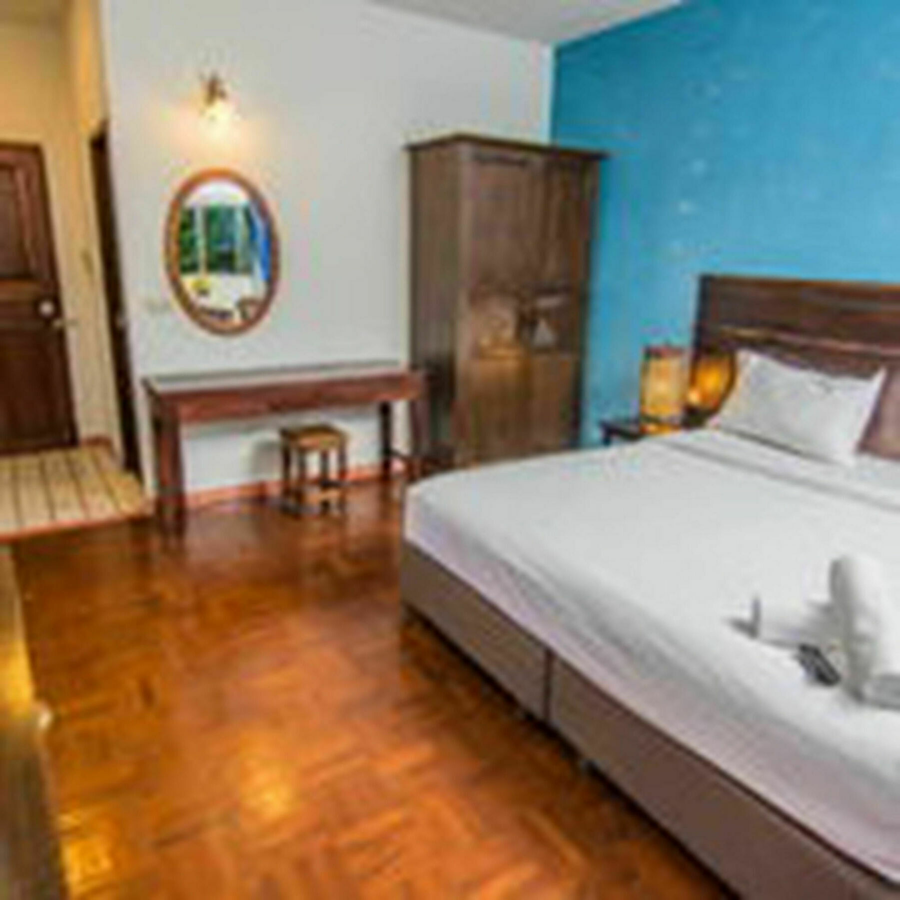 สุทัศน์คอร์ท 2 Hotel Pattaya ภายนอก รูปภาพ
