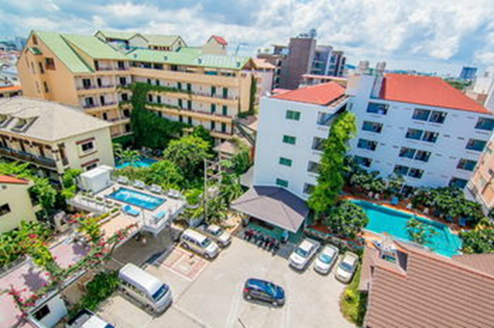 สุทัศน์คอร์ท 2 Hotel Pattaya ภายนอก รูปภาพ