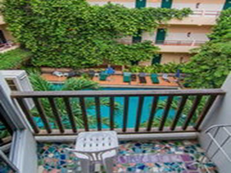 สุทัศน์คอร์ท 2 Hotel Pattaya ภายนอก รูปภาพ